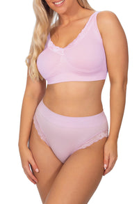 Lace Minimizer Wire Free Bra & Lace High Cut Brief Set