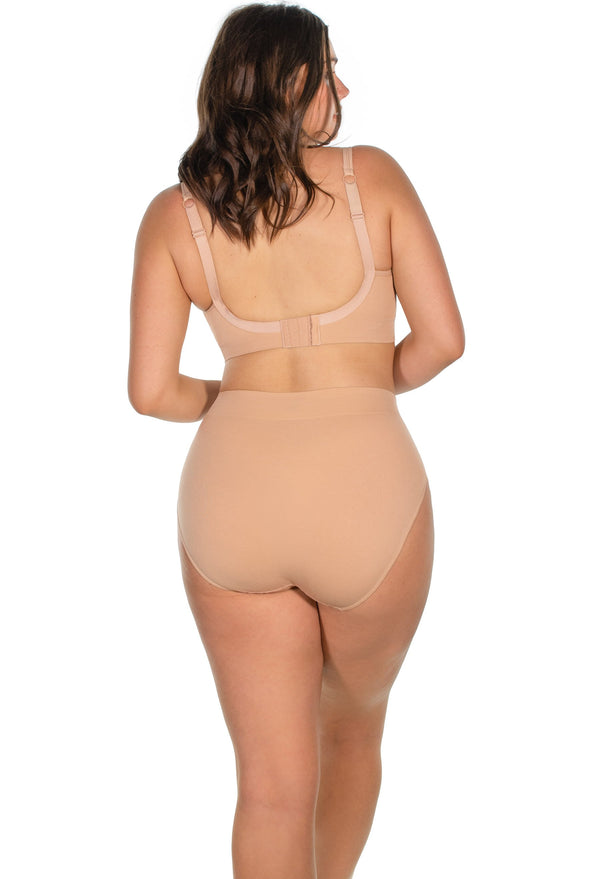 Minimizer Wire Free Bra And Contour High Cut Brief Set