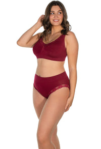 Lace Minimizer Wire Free Bra & Lace High Cut Brief Set