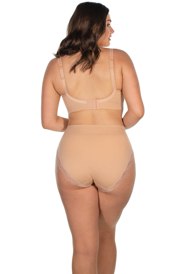 Lace Minimizer Wire Free Bra & Lace High Cut Brief Set