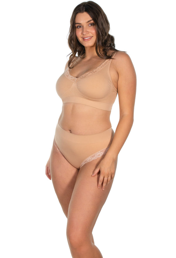 Lace Minimizer Wire Free Bra & Lace High Cut Brief Set