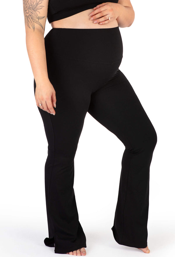 Maternity Flare Leggings | High Waisted & Pet Hair Resistant